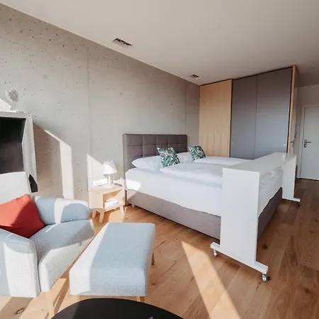 Hideaway An Der Weinstrasse - Pool & Sauna - Anderlage Appartement *