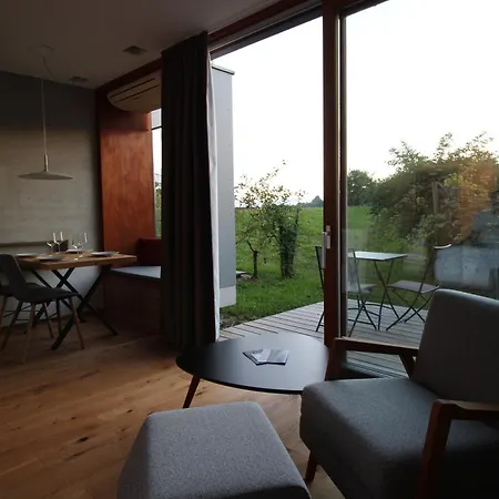 Hideaway An Der Weinstrasse - Pool & Sauna - Anderlage * Spielfeld